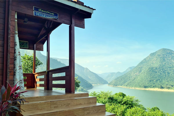 Luxury Hotel